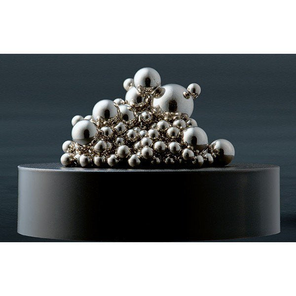 Magnetic silver balls on stand