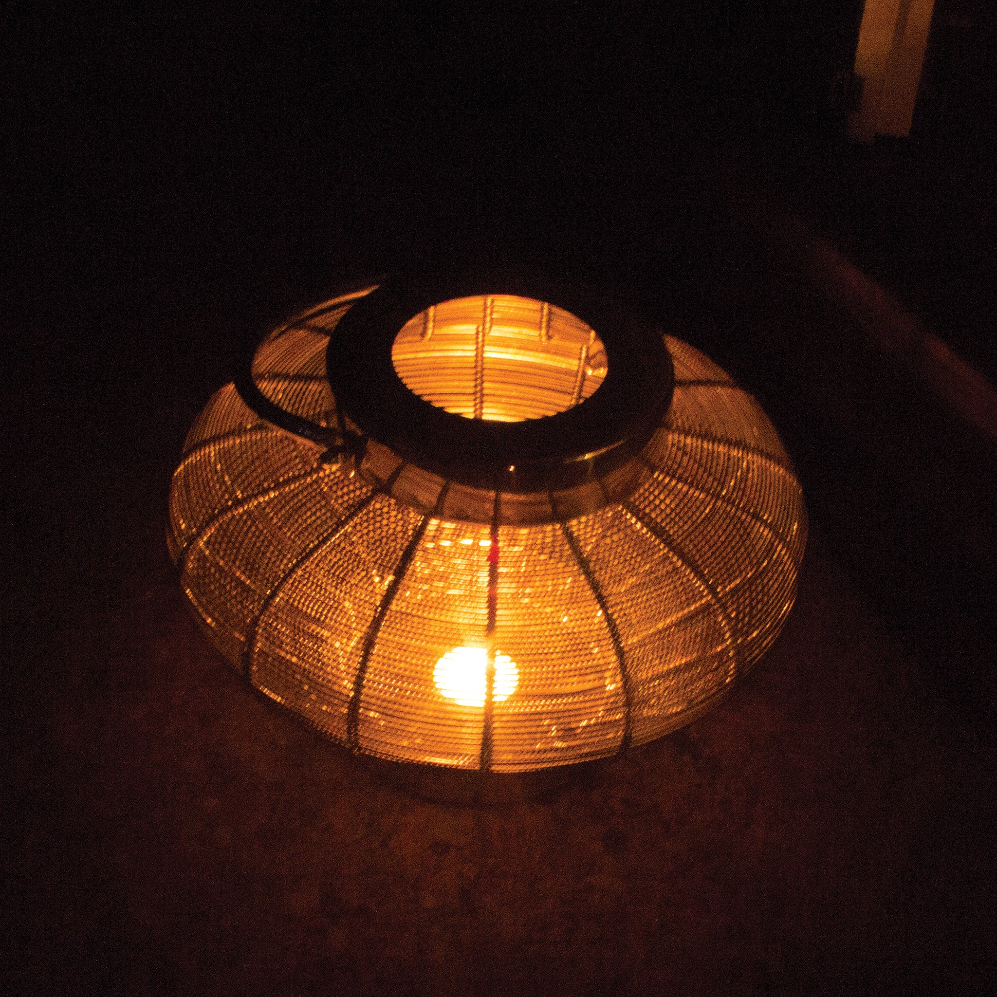 Chrome wire mesh candle lantern 