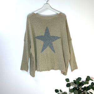 Lightweight jumper in caramel beige with grey star on the back